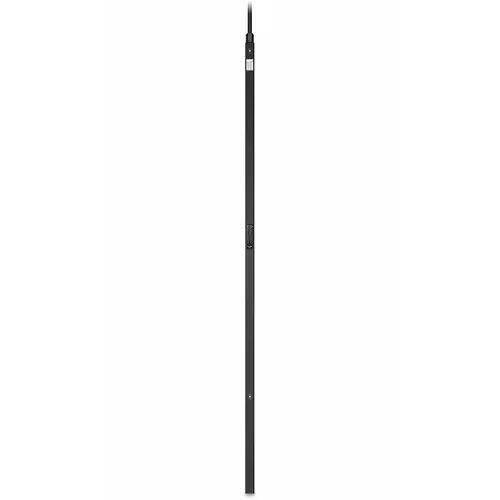 AP6007A detail of mixed IEC C13 and C19 outlets for 230V power